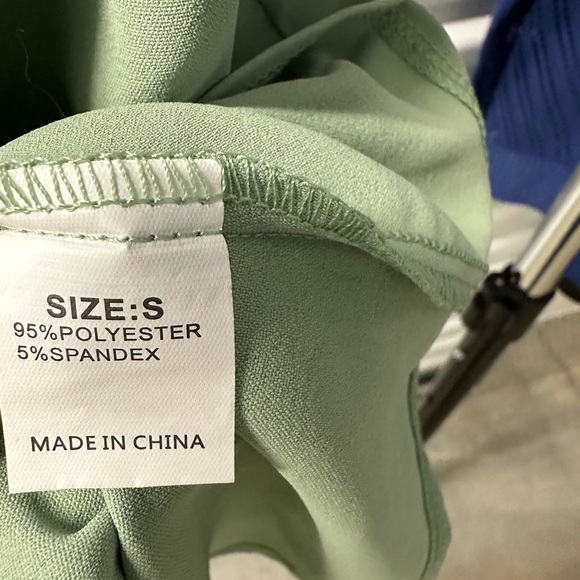 Green button tank - Picture 2 of 3